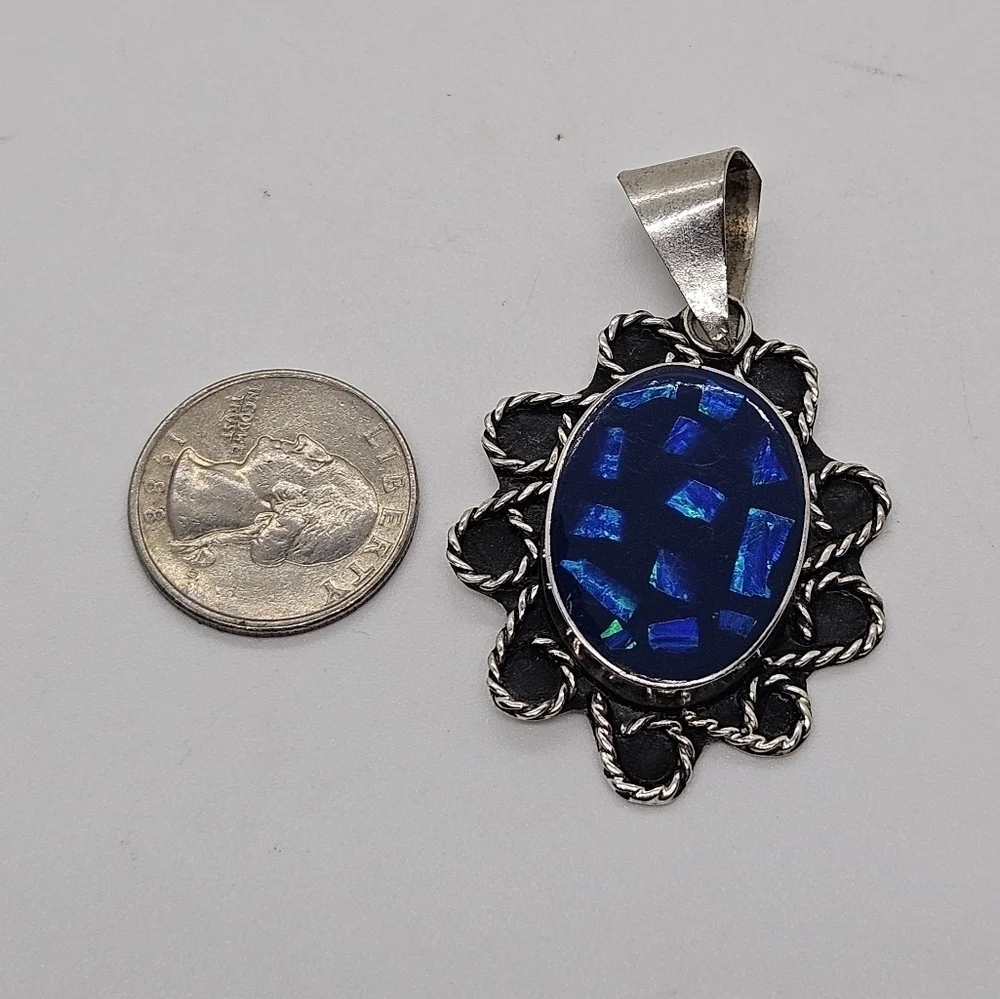 N/A large oval